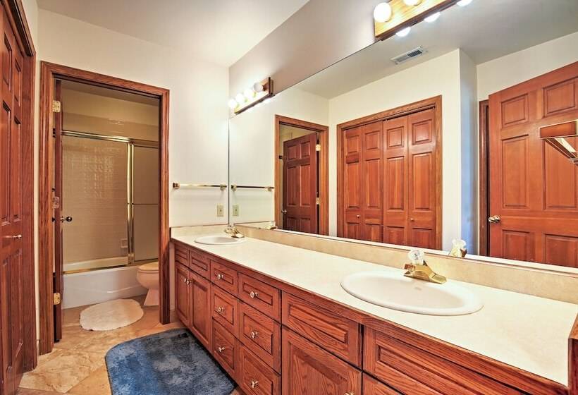 Spacious Home W/mtn Views, 2mi To Steamboat Resort