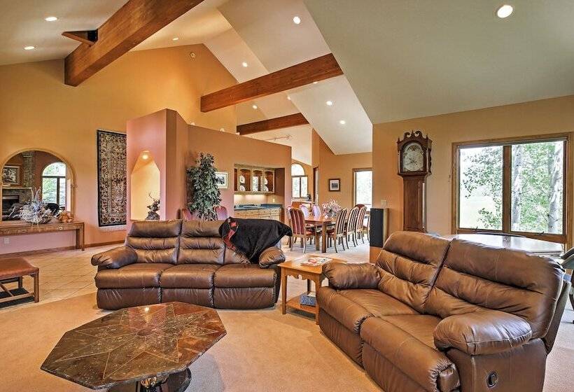 Spacious Home W/mtn Views, 2mi To Steamboat Resort