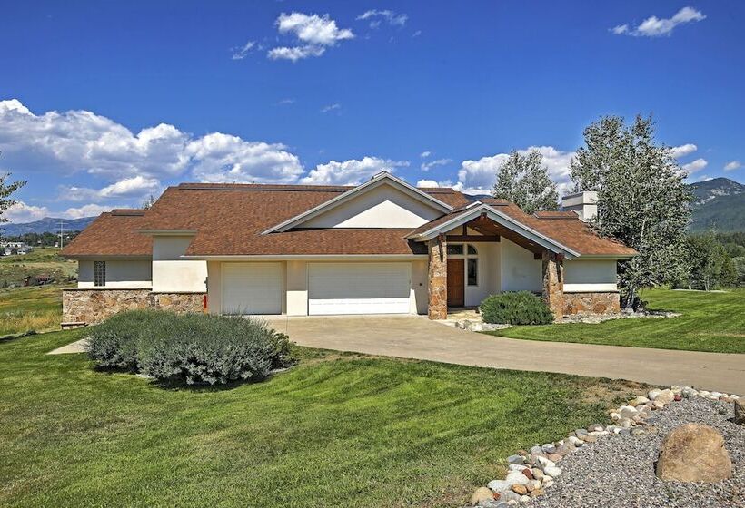 Spacious Home W/mtn Views, 2mi To Steamboat Resort