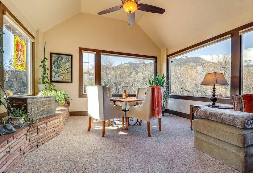 Spacious Manitou Home W/ Views In Central Location
