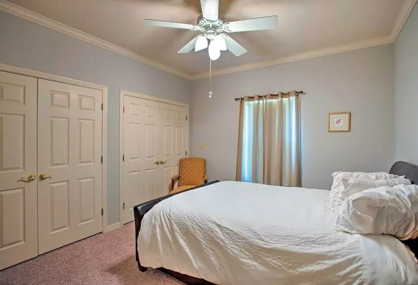 Spacious Stallion Lake Ranch Home W/ Patio