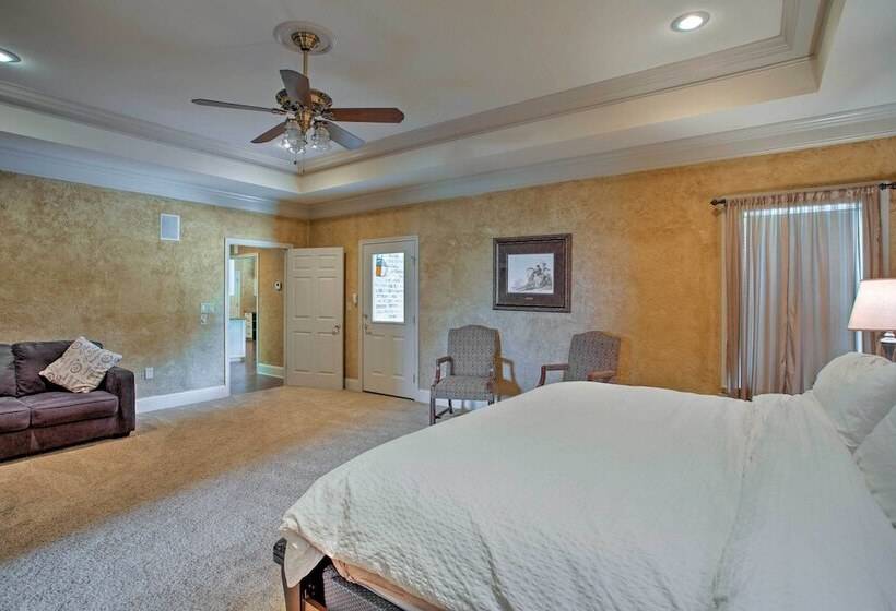 Spacious Stallion Lake Ranch Home W/ Patio