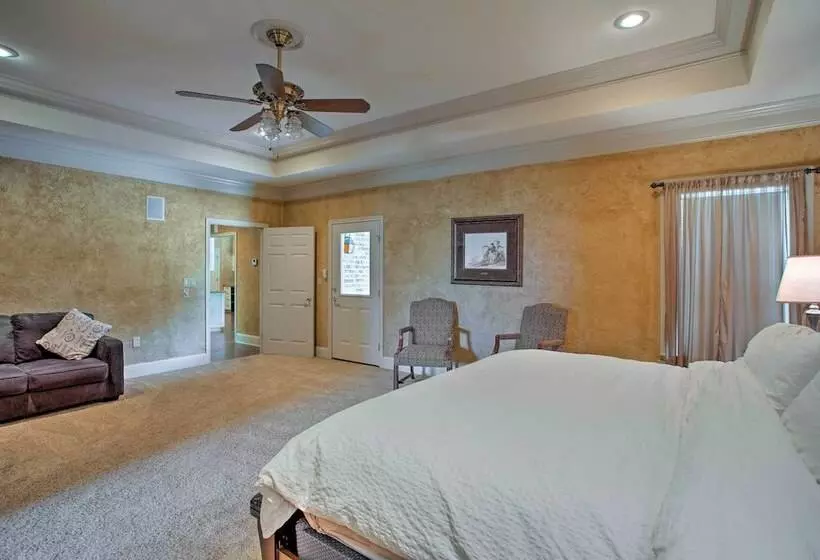 Spacious Stallion Lake Ranch Home W/ Patio