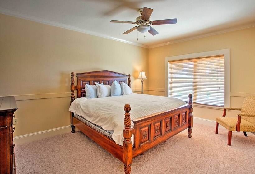 Spacious Stallion Lake Ranch Home W/ Patio