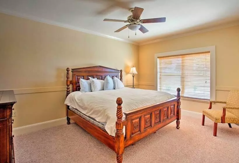 Spacious Stallion Lake Ranch Home W/ Patio