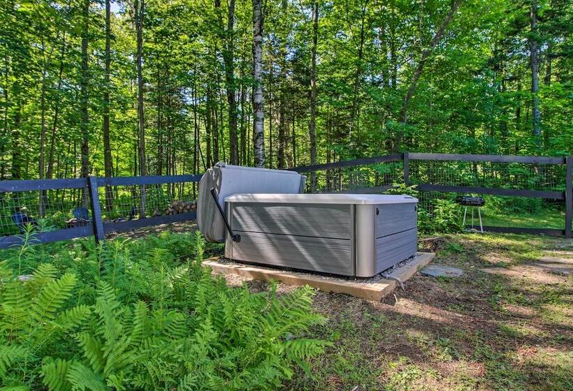 Stylish Mountain Home Near Ski, Golf + Manchester!