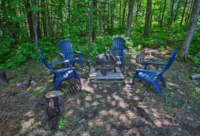 Stylish Mountain Home Near Ski, Golf + Manchester!