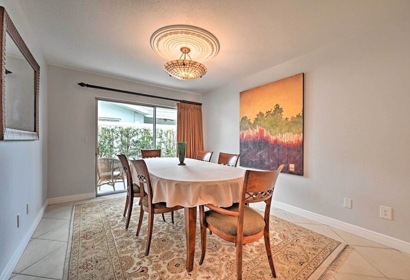 Sunny Largo Retreat: 4 Mi From Indian Rocks Beach!