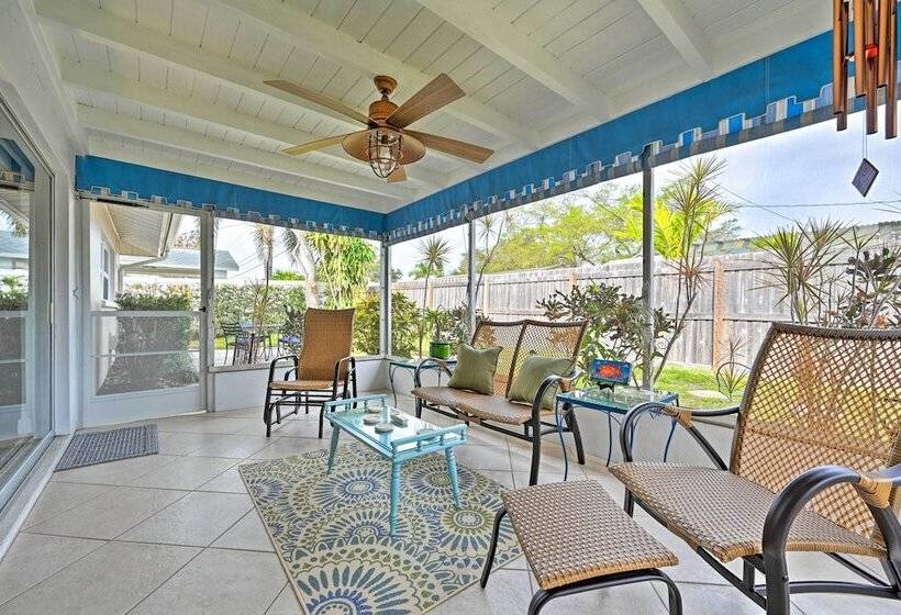 Sunny Largo Retreat: 4 Mi From Indian Rocks Beach!