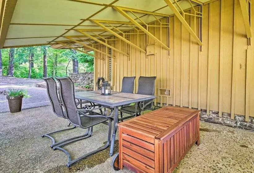 Tranquil Mid Century Modern Cottage W/ Forest View
