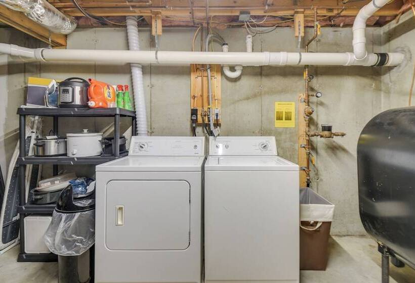 Updated Log Cabin Near Story Land & Diana S Baths!