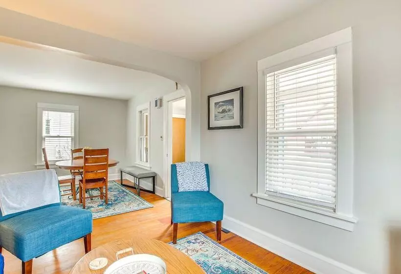 Ania S Retreat  W/ Deck: Walk To Lake Michigan!