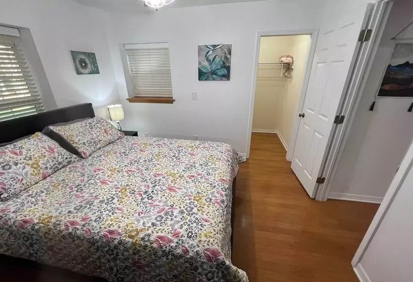 Brooksville Home W/ Lanai ~ 15 Min To Downtown!