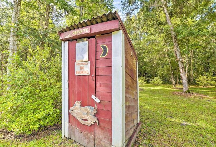 Brooksville Home W/ Lanai ~ 15 Min To Downtown!