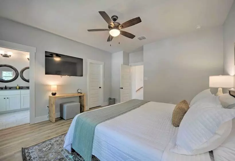 Canyon Lake Home W/ Deck ~ 1 Mi To Comal Park