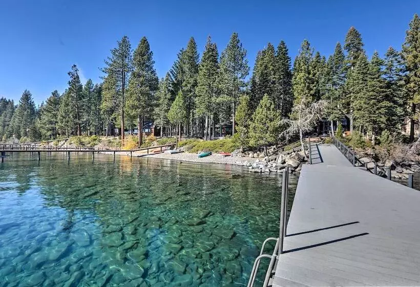 Carnelian Bay Home W/ Hot Tub Near Tahoe Skiing