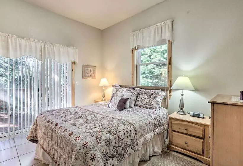 Carnelian Bay Home W/ Hot Tub Near Tahoe Skiing