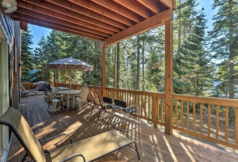Carnelian Bay Home W/ Hot Tub Near Tahoe Skiing