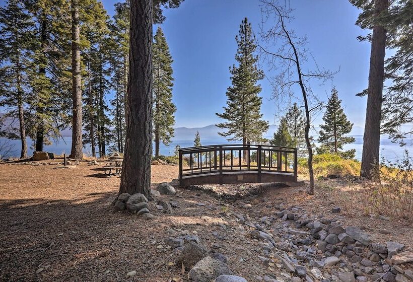 Carnelian Bay Home W/ Hot Tub Near Tahoe Skiing