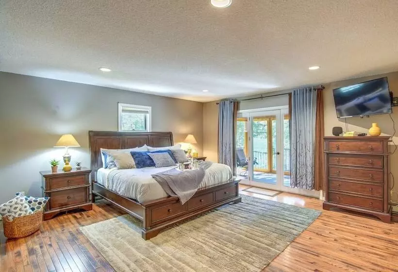 Casa Immaculata  On Chalk Creek W/ Views!