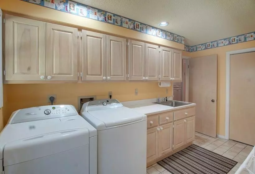 Casa Immaculata  On Chalk Creek W/ Views!