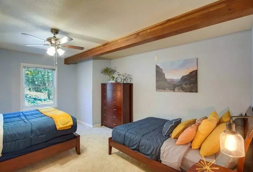 Casa Immaculata  On Chalk Creek W/ Views!