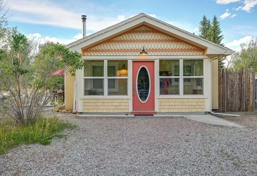 Charming Buena Vista Home W/ Private Hot Tub!