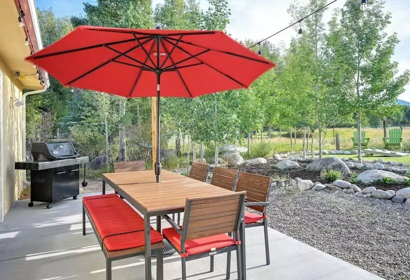 Charming Buena Vista Home W/ Private Hot Tub!