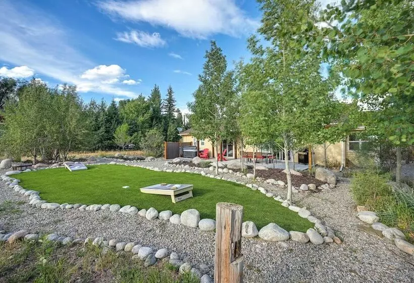 Charming Buena Vista Home W/ Private Hot Tub!