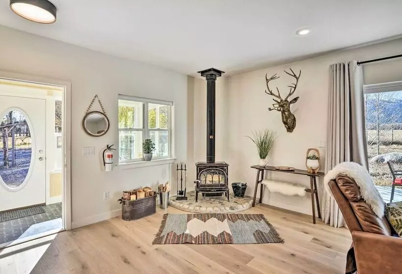 Charming Buena Vista Home W/ Private Hot Tub!