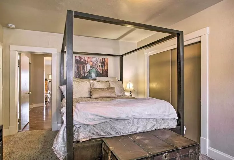 Charming Downtown Coeur D Alene Home With Yard!