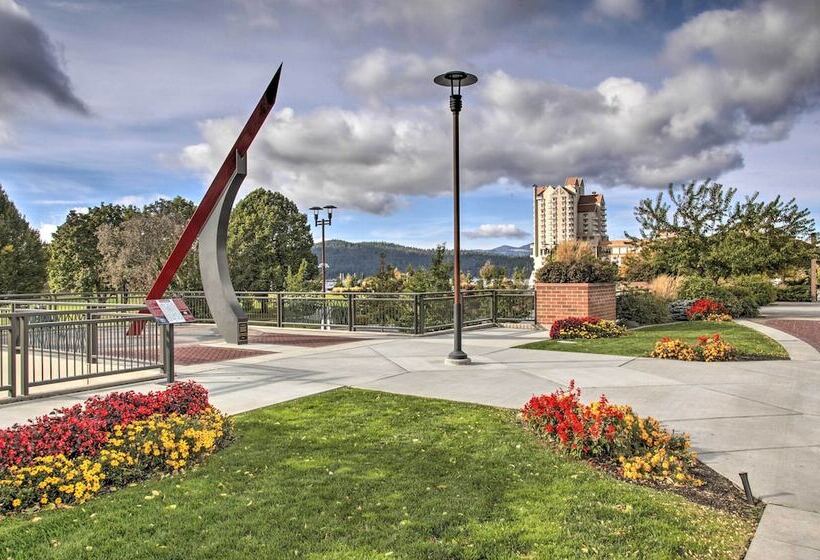 Charming Downtown Coeur D Alene Home With Yard!