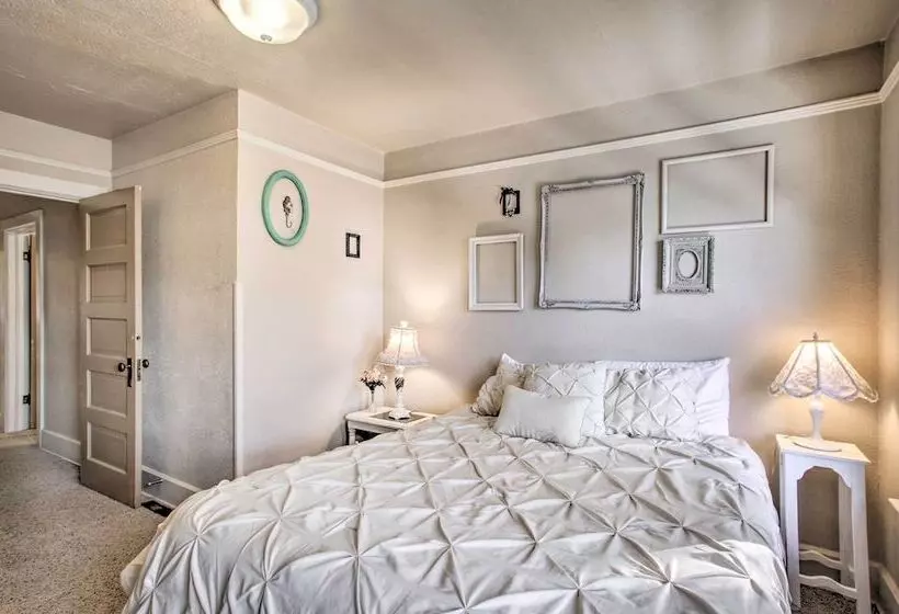 Charming Downtown Coeur D Alene Home With Yard!