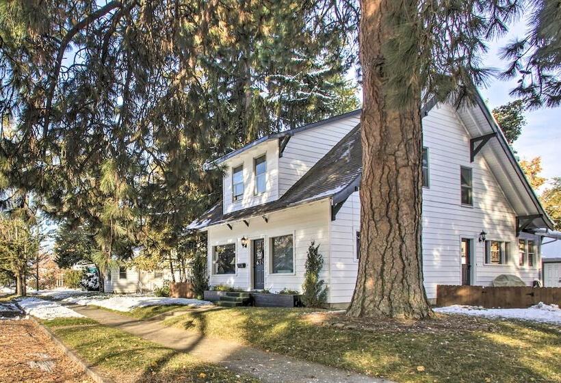 Charming Downtown Coeur D Alene Home With Yard!