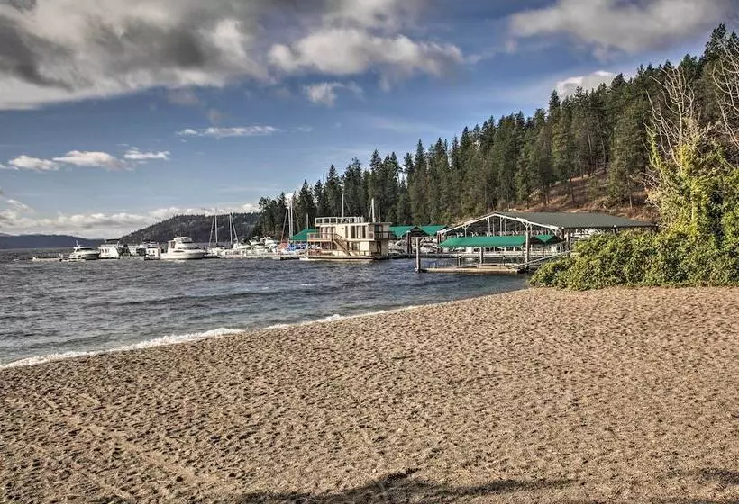 Charming Downtown Coeur D Alene Home With Yard!