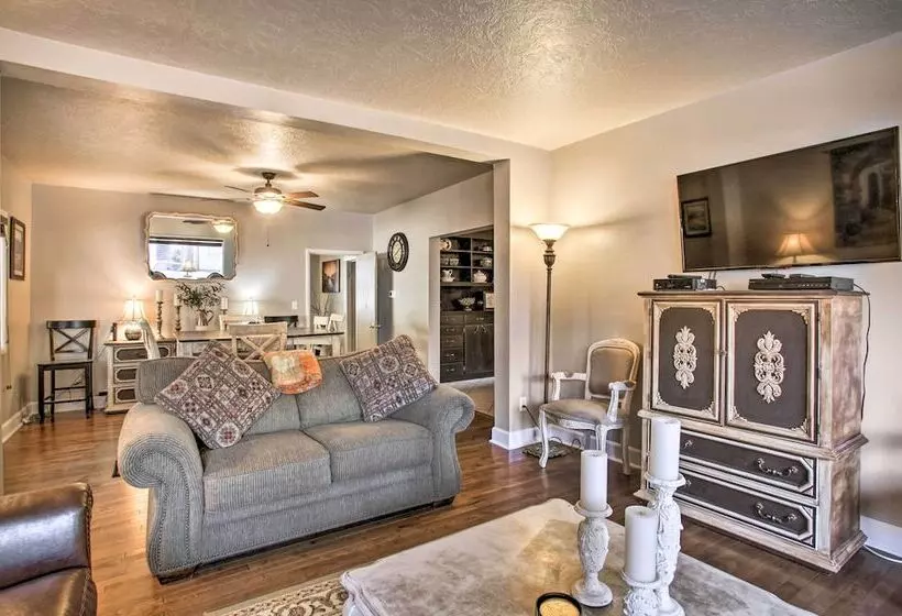 Charming Downtown Coeur D Alene Home With Yard!