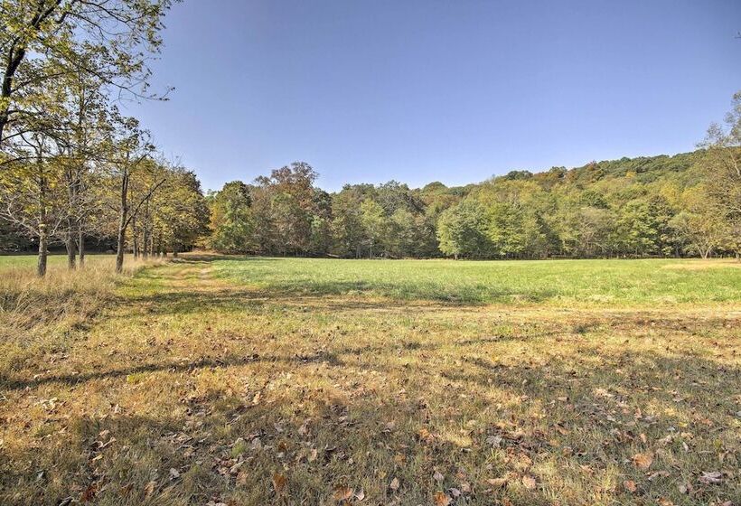 Couples Cabin   5 Mi To Dt Berkeley Springs!