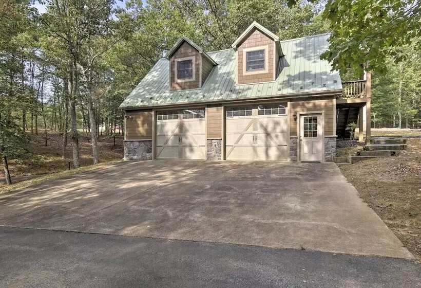 Couples Cabin 5 Mi To Dt Berkeley Springs!