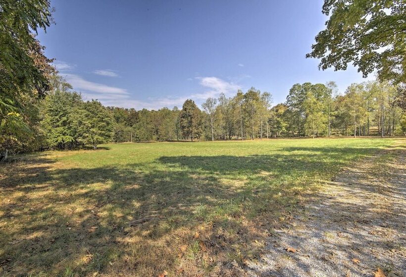 Couples Cabin   5 Mi To Dt Berkeley Springs!