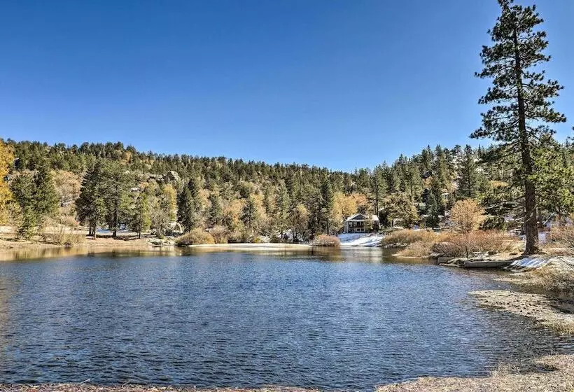 Cozy A Frame W/ Hot Tub Near Arrowbear Lake!