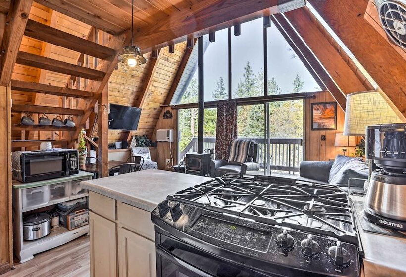 Cozy A Frame W/ Hot Tub Near Arrowbear Lake!