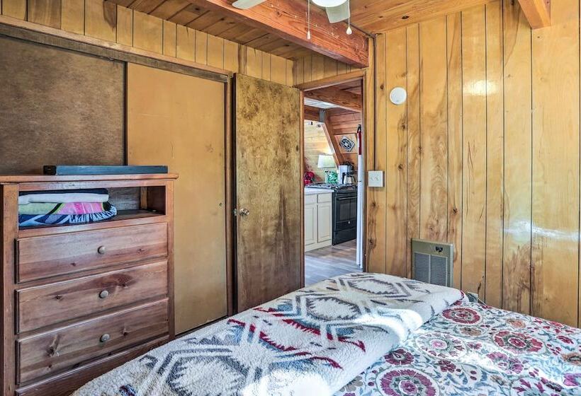 Cozy A Frame W/ Hot Tub Near Arrowbear Lake!