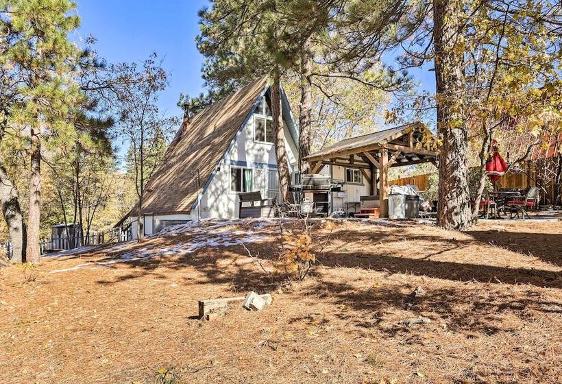 Cozy A Frame W/ Hot Tub Near Arrowbear Lake!