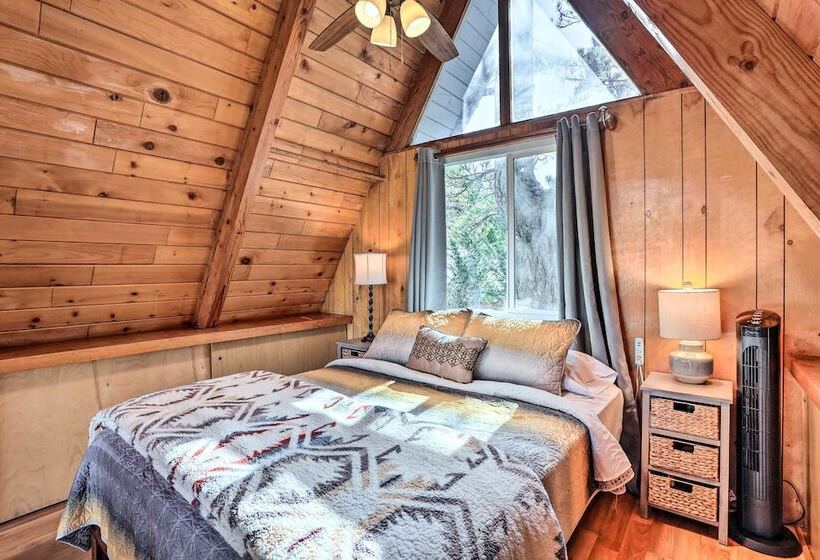 Cozy A Frame W/ Hot Tub Near Arrowbear Lake!