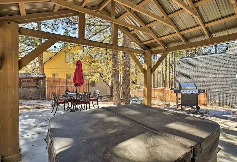 Cozy A Frame W/ Hot Tub Near Arrowbear Lake!