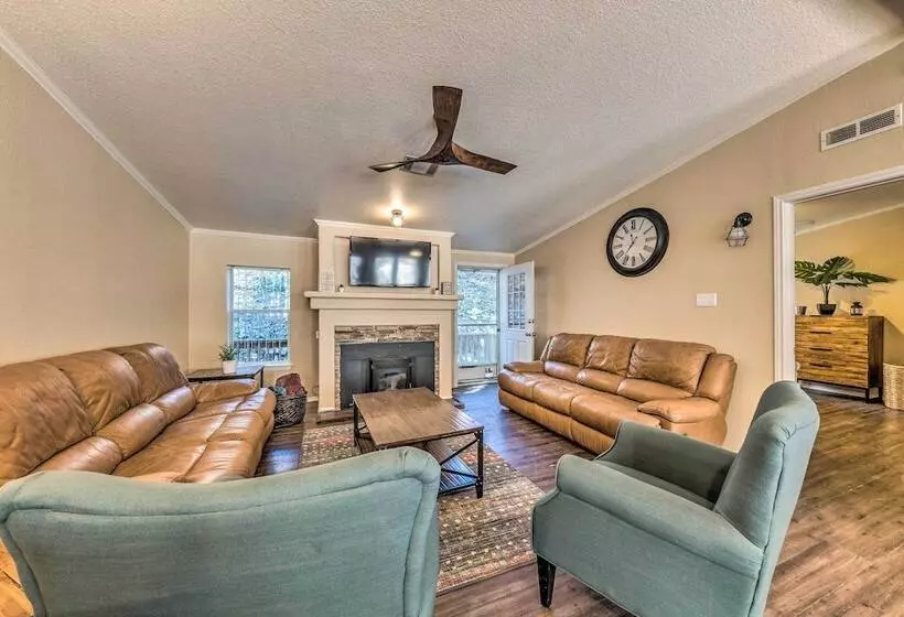 Cozy Cloudcroft Cabin W/ Deck & Gas Grill!