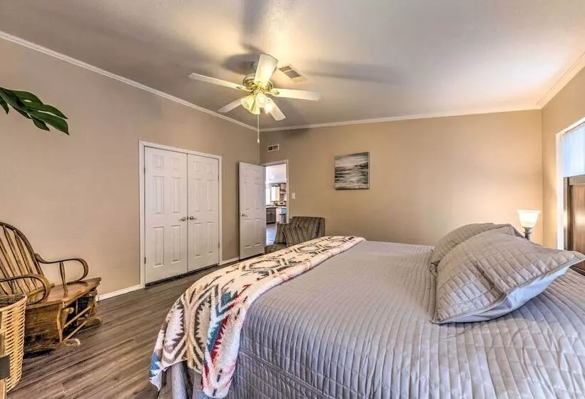 Cozy Cloudcroft Cabin W/ Deck & Gas Grill!