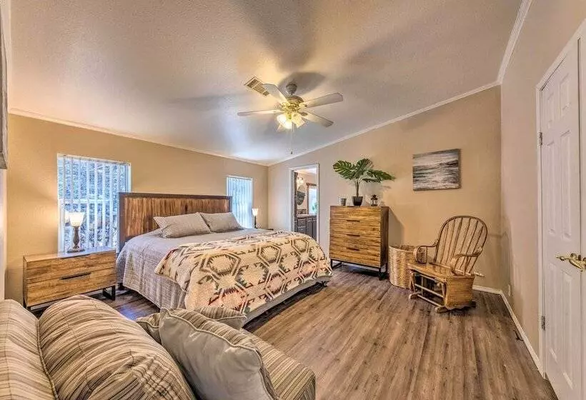 Cozy Cloudcroft Cabin W/ Deck & Gas Grill!