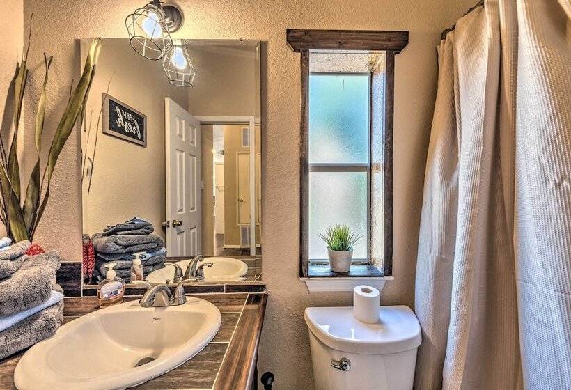 Cozy Cloudcroft Cabin W/ Deck & Gas Grill!