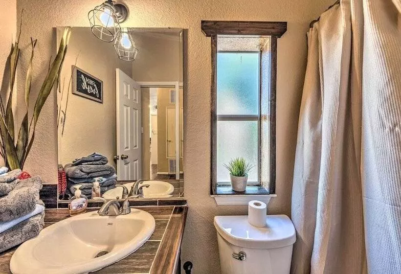 Cozy Cloudcroft Cabin W/ Deck & Gas Grill!